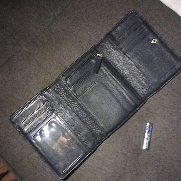 Vintage Michael Kors black leather wallet - Picture 4 of 5